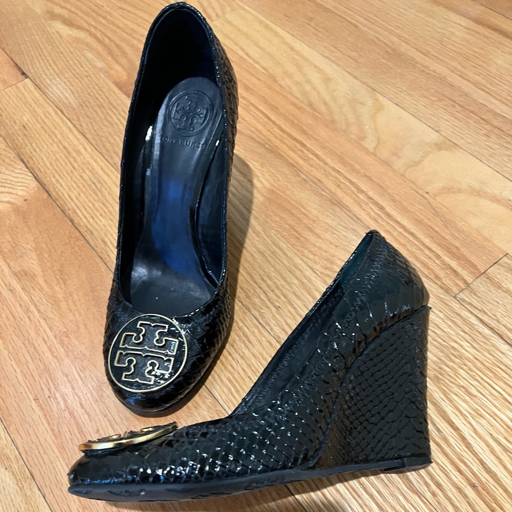 Very good condition, only worn a few times